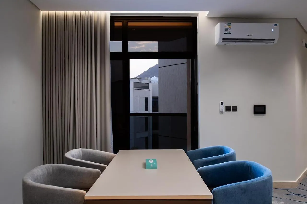كمباوند لفيف Apartment Medina